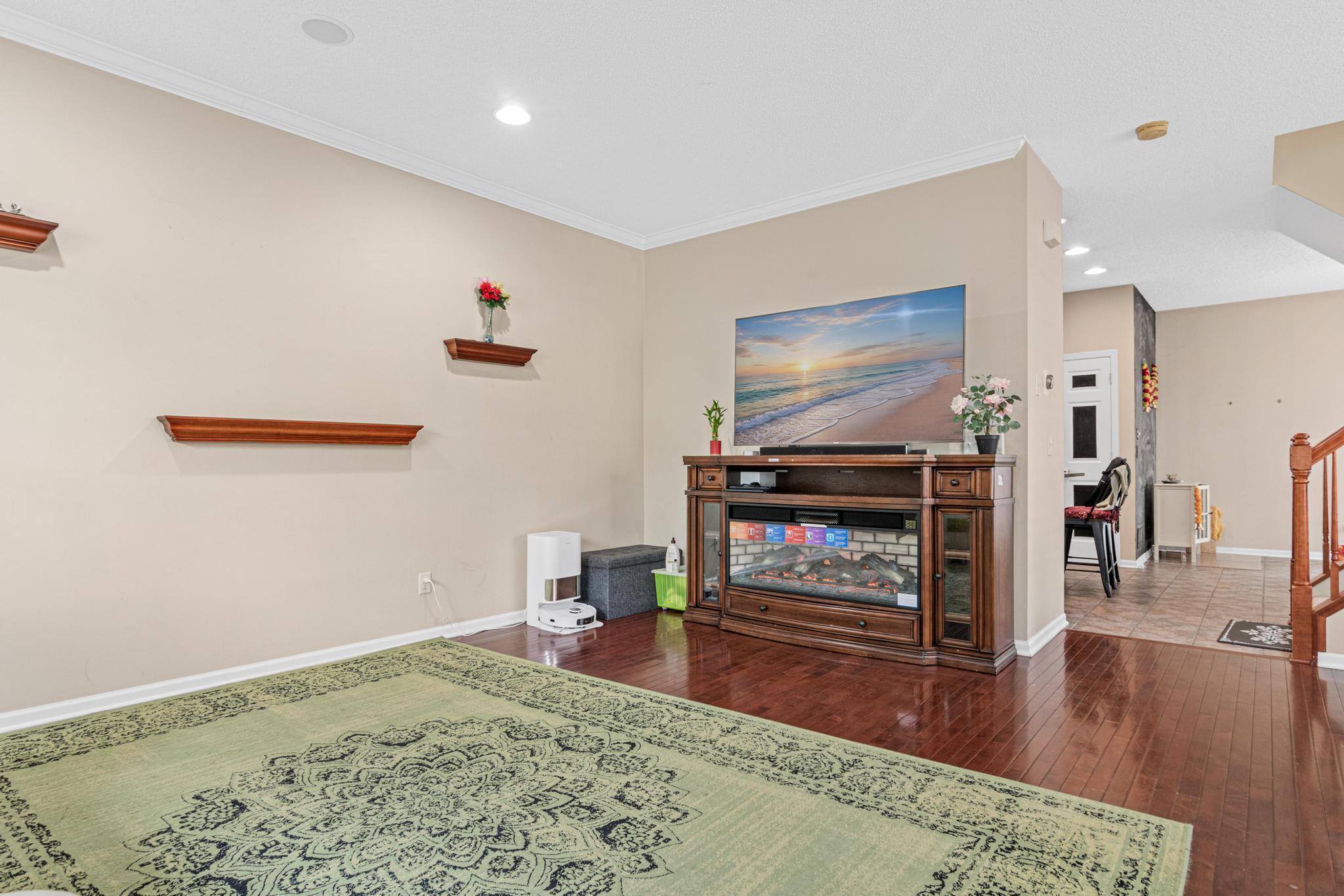 15587 Crab Apple Ln-3.jpg