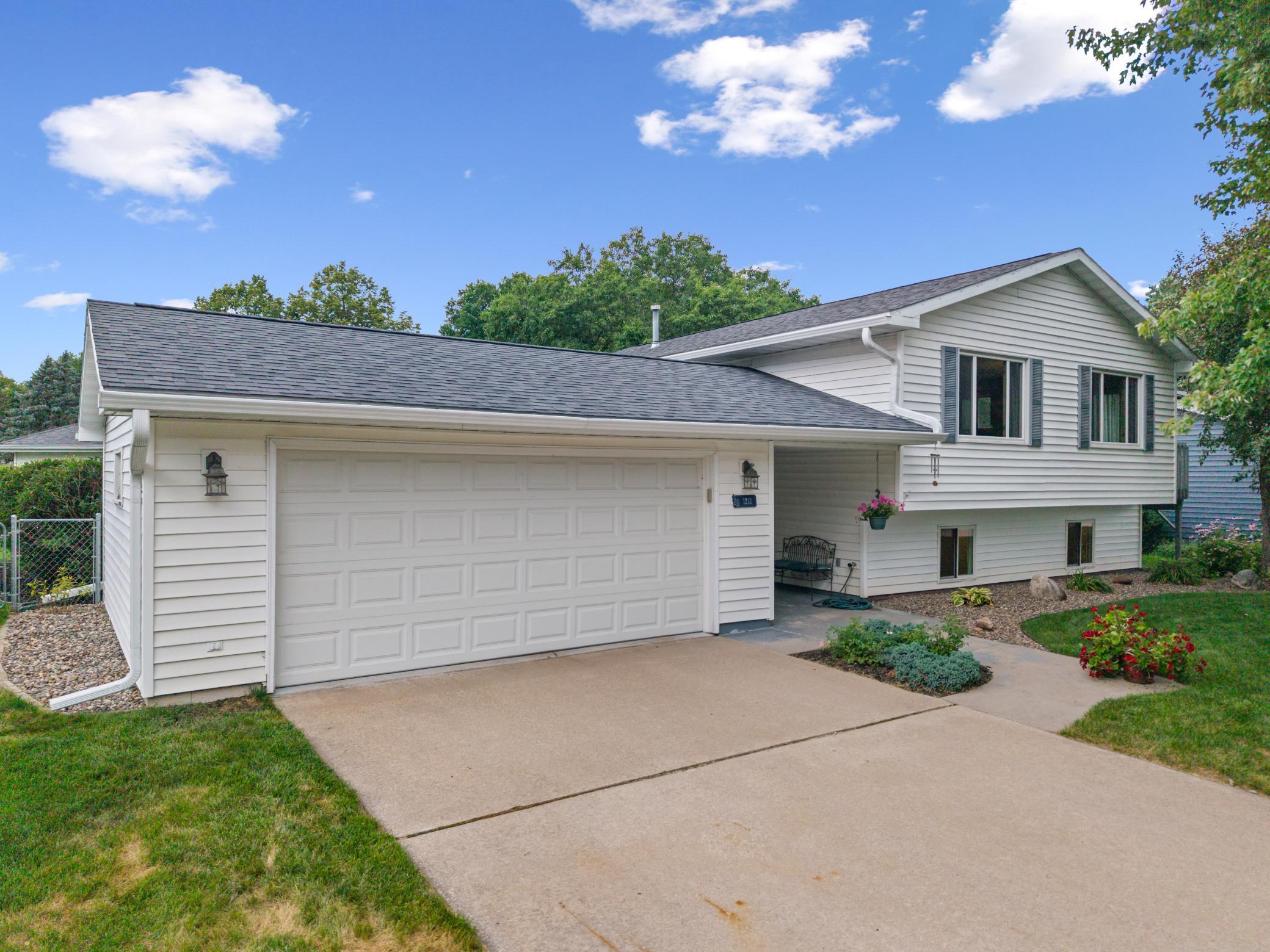 1218 Poplar St LaCrescent MN ().jpg