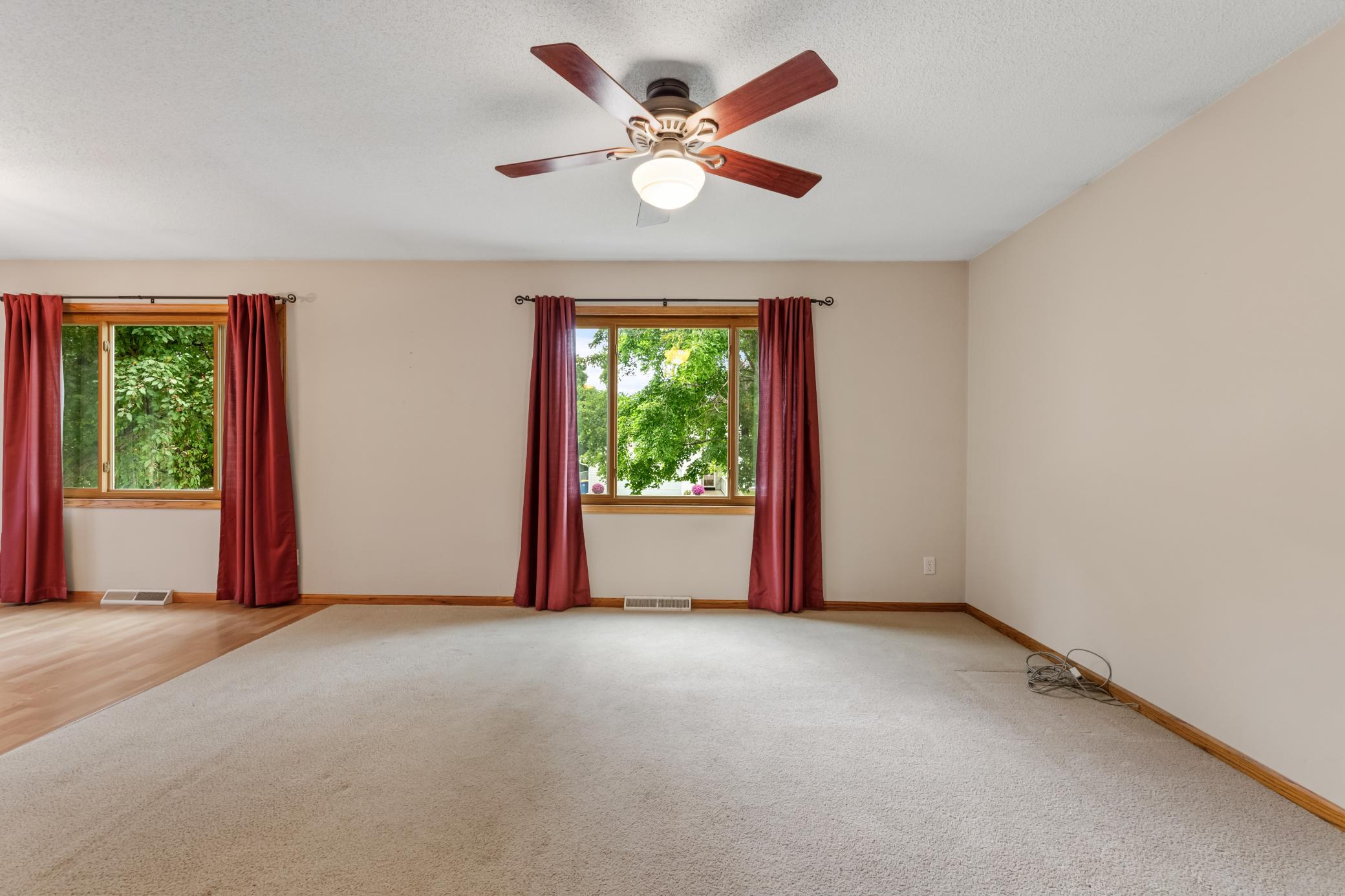 1218 Poplar St LaCrescent MN (5).jpg
