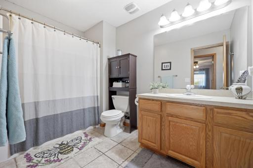 Upper Full bathroom
