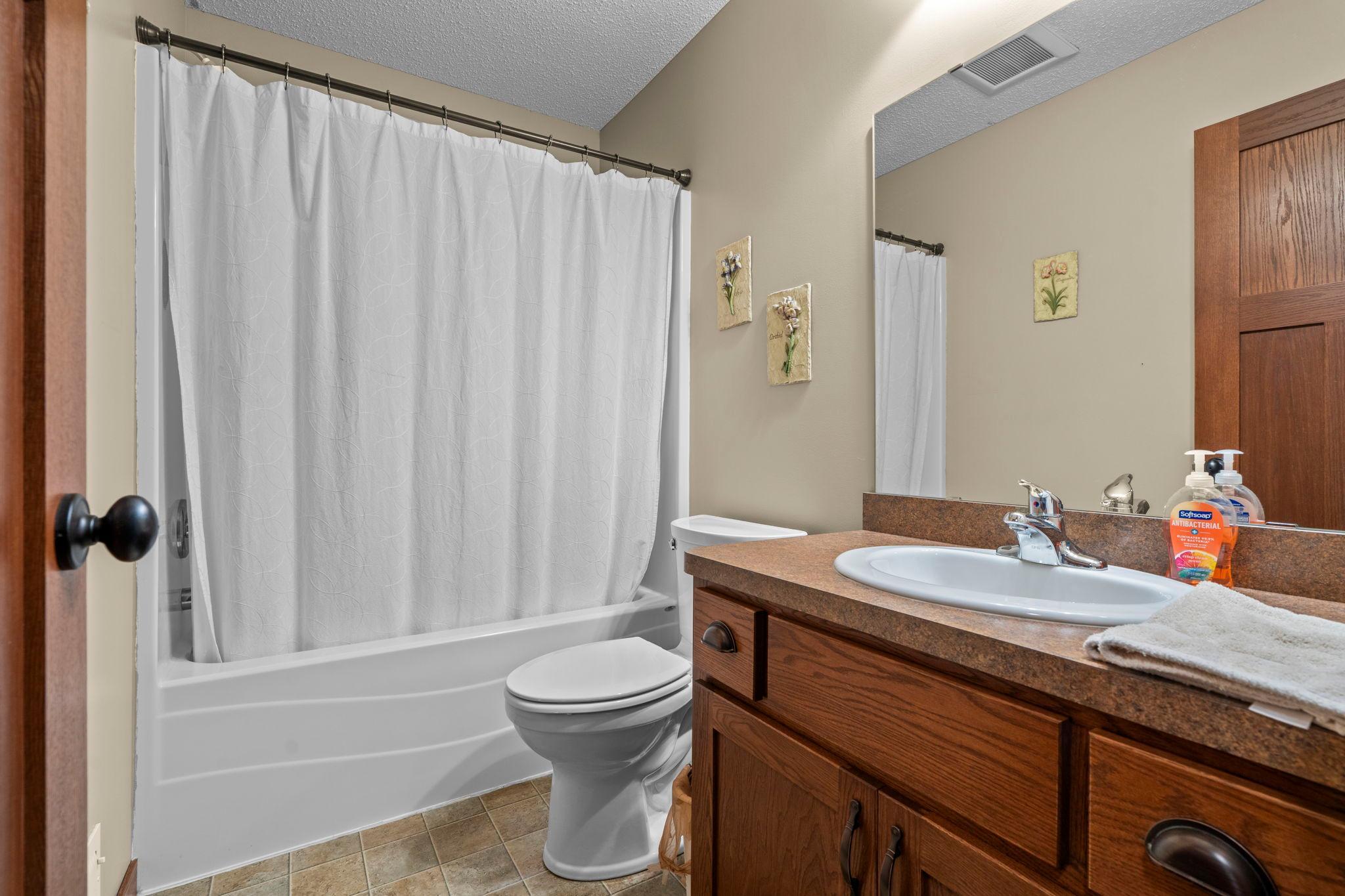 Upper level full bath