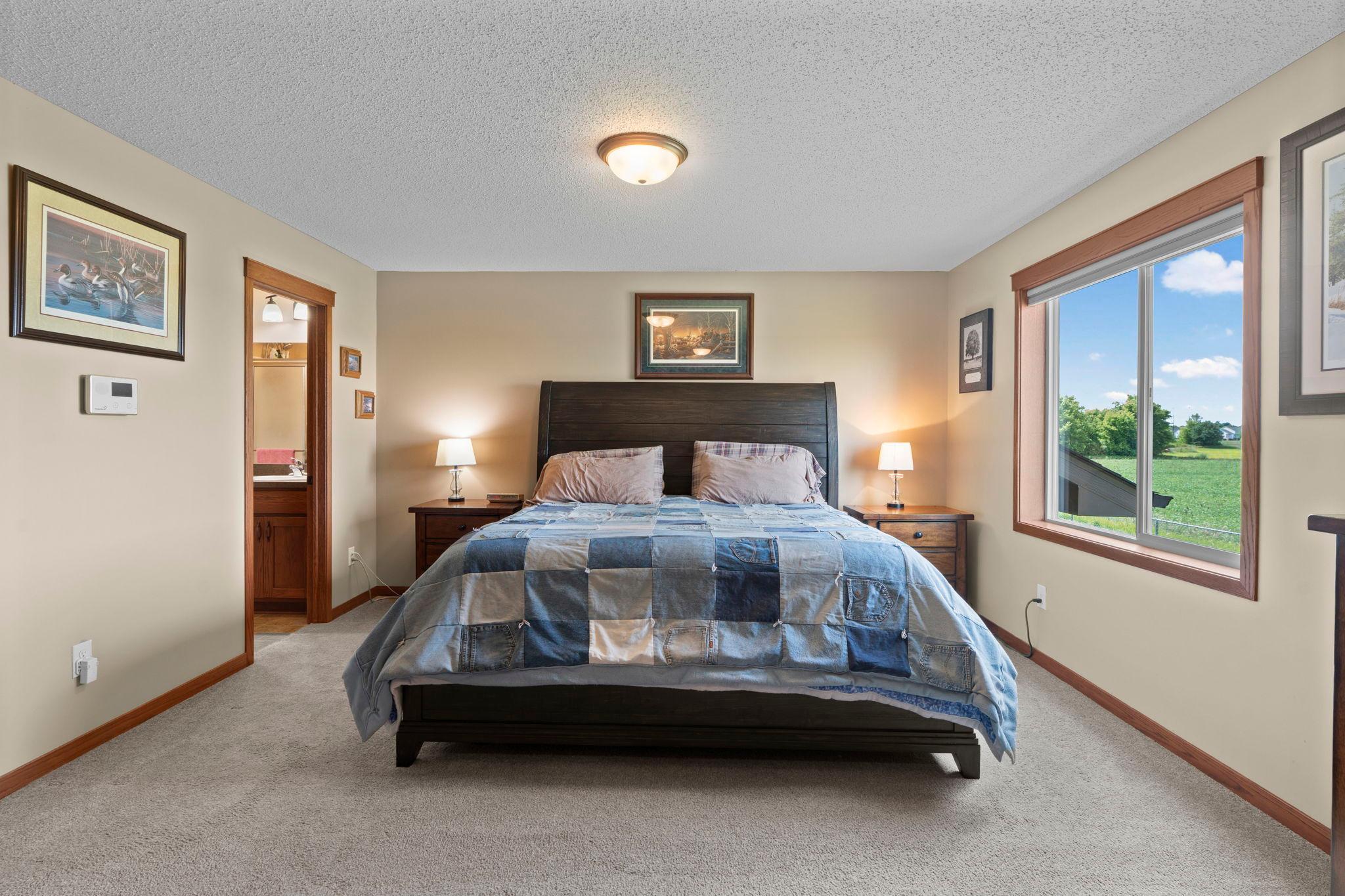 Walk in closet and ensuite bath