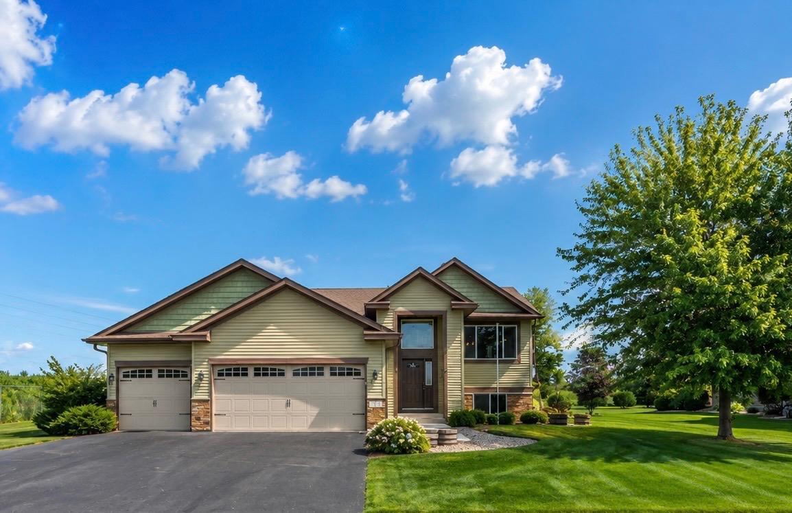 Welcome to 1050 Mallard St NE!