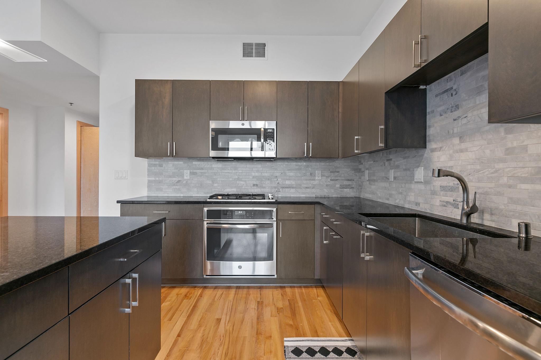 9-web-or-mls-1240-S-2nd-St-225-18.jpg