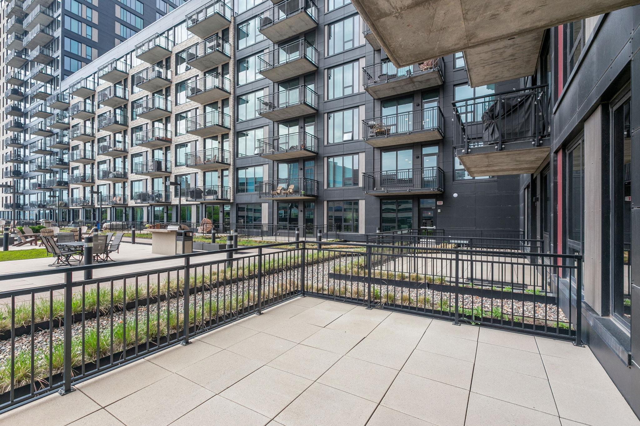 30-web-or-mls-1240-S-2nd-St-225-81.jpg