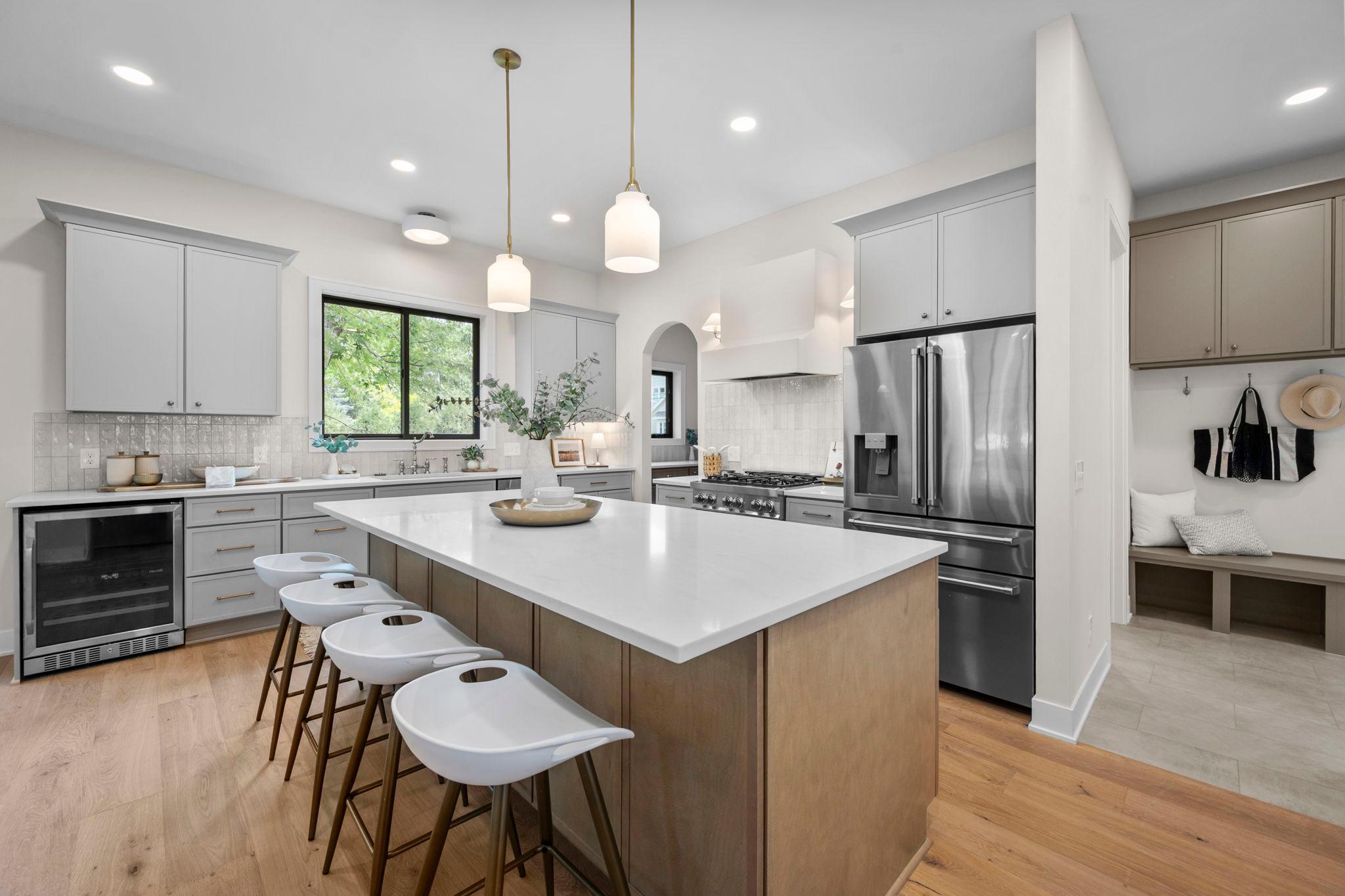 1. 37-web-or-mls-5801 Fairfax Ave-209.jpg