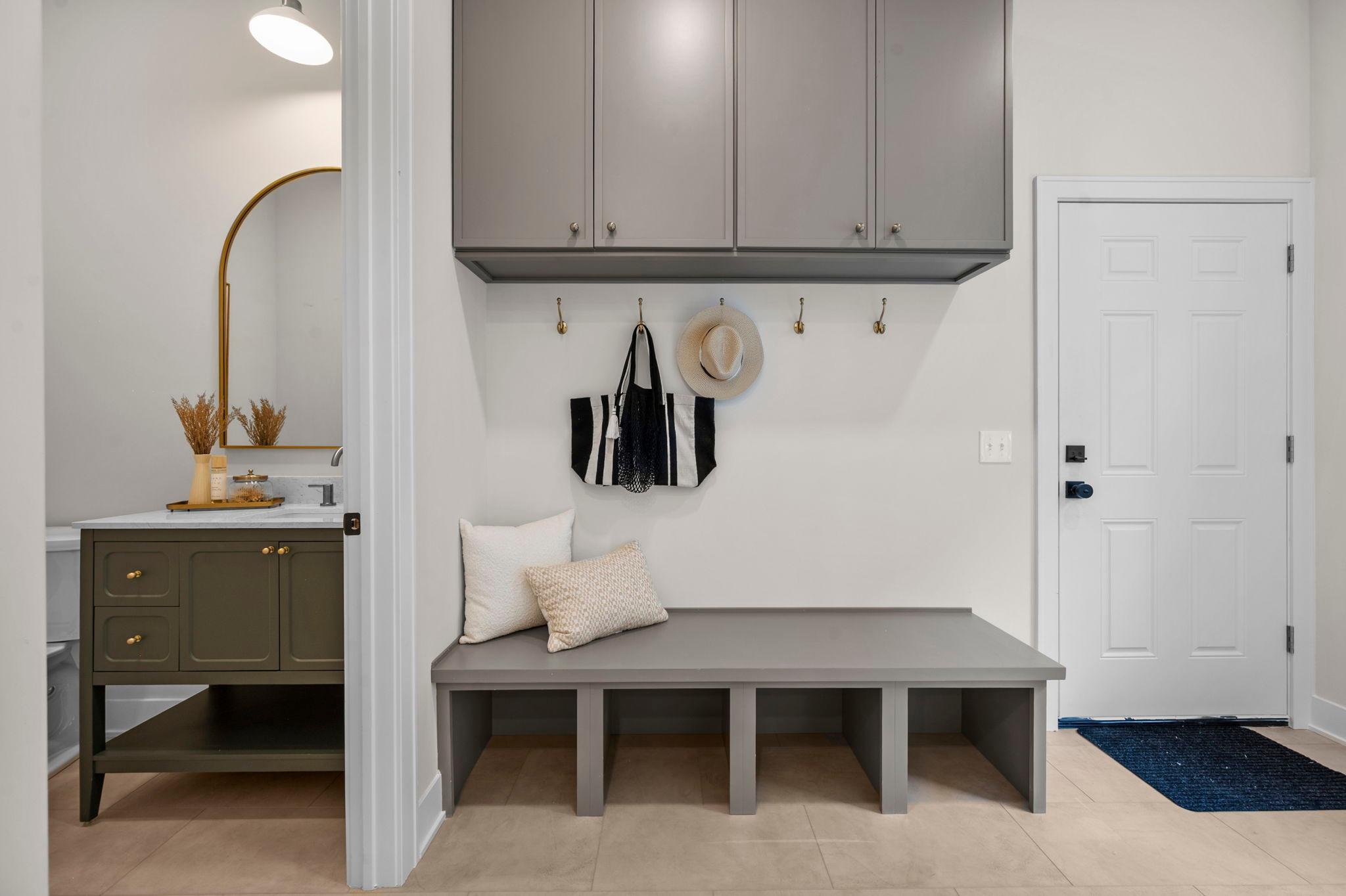 58-web-or-mls-5801 Fairfax Ave-294.jpg