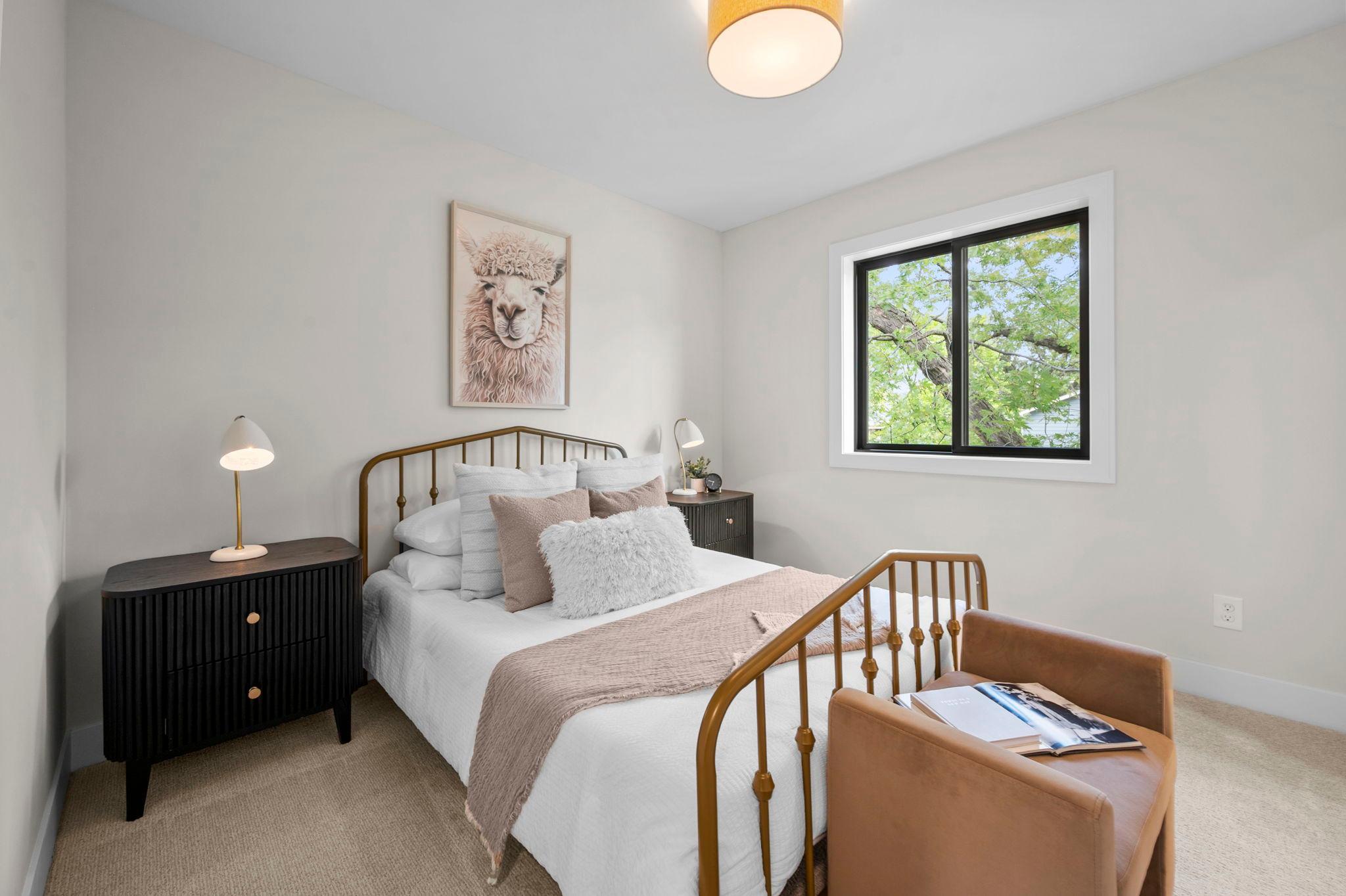 85-web-or-mls-5801 Fairfax Ave-454.jpg