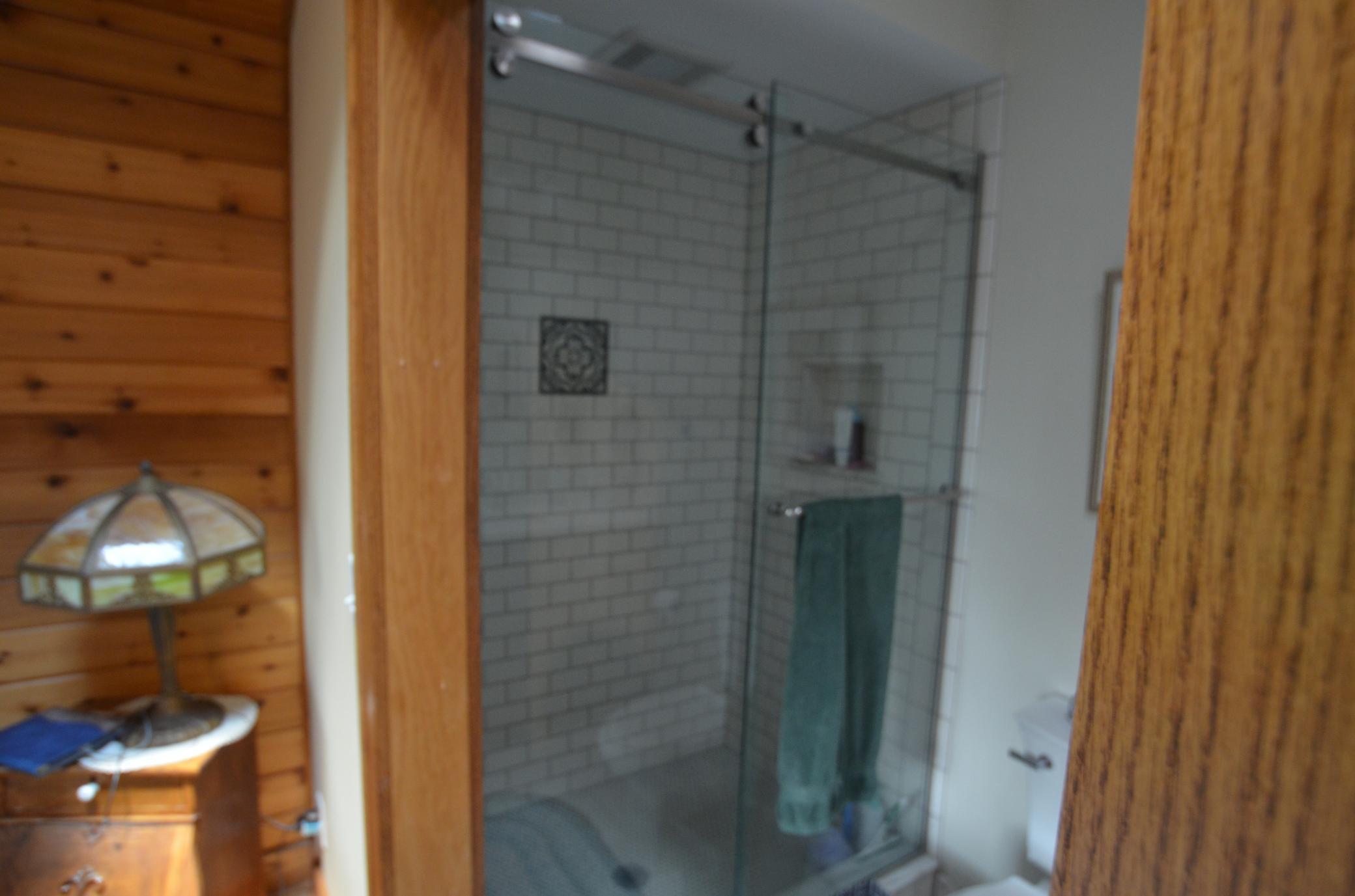 Main level bath