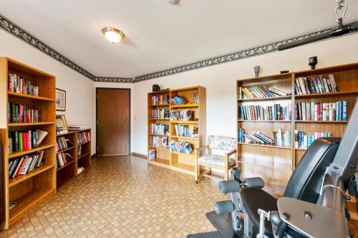 Yes, there's a library as well for residents to enjoy.