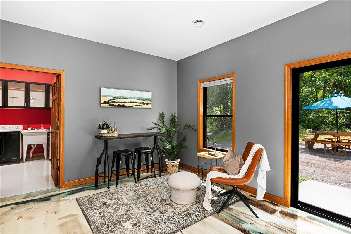 19-Spruce Ln-18.jpg