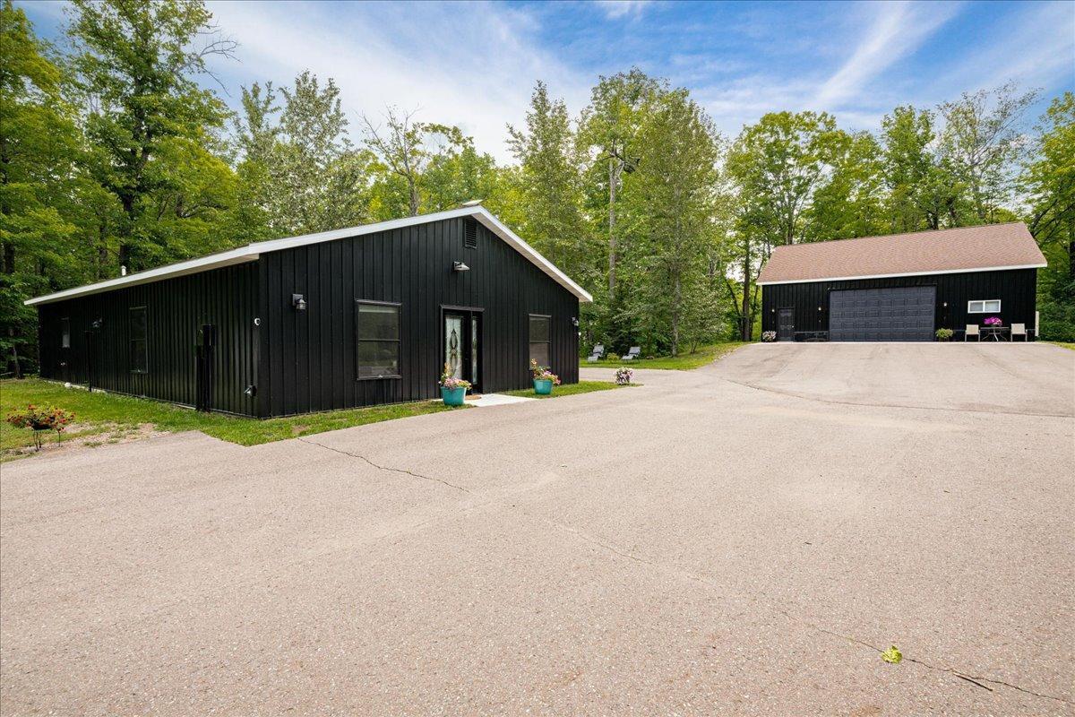 37-Spruce Ln-37.jpg