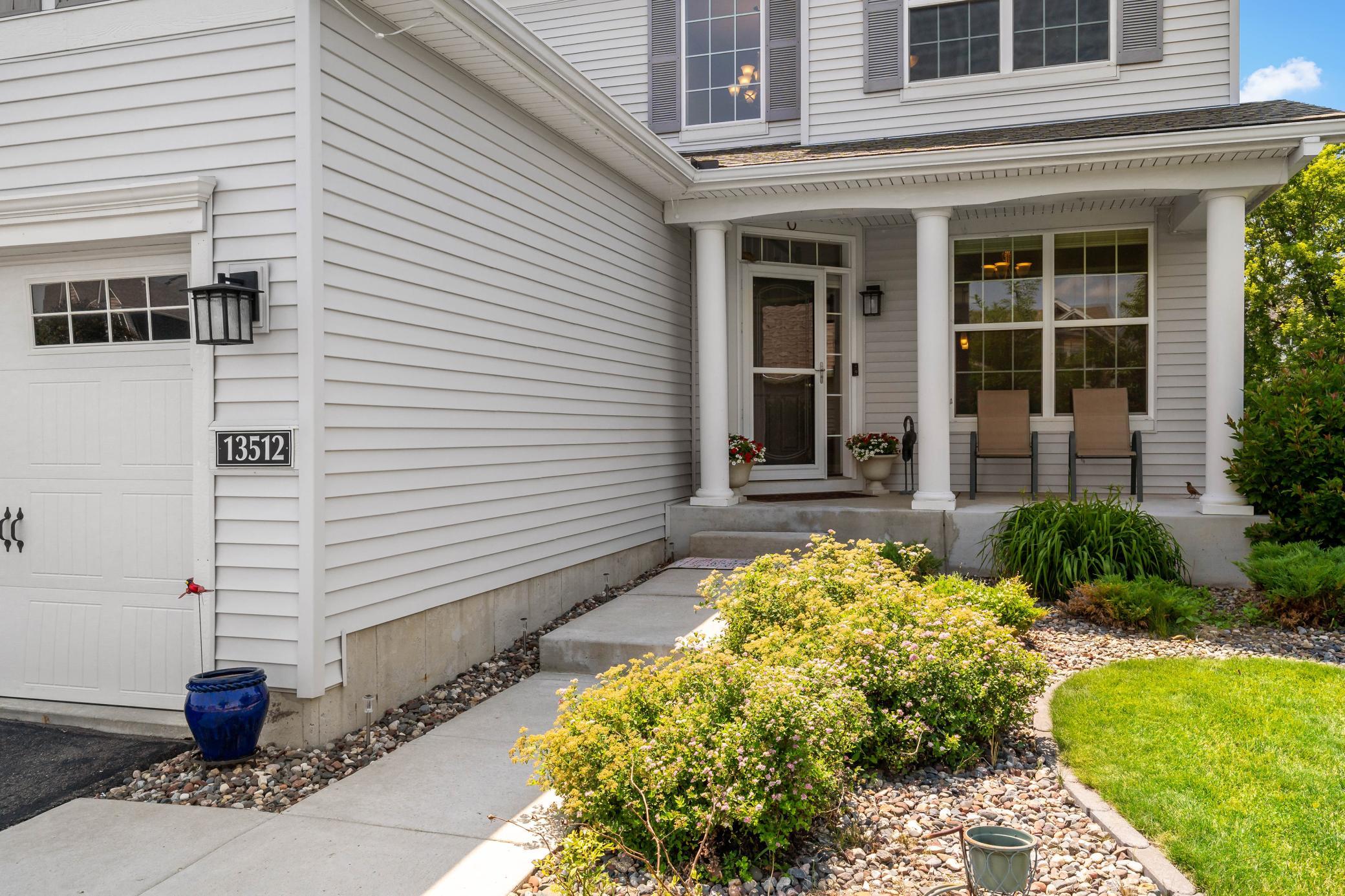 Welcome home to this wonderful home in Savage's desirable Providence Ponds neighborhood