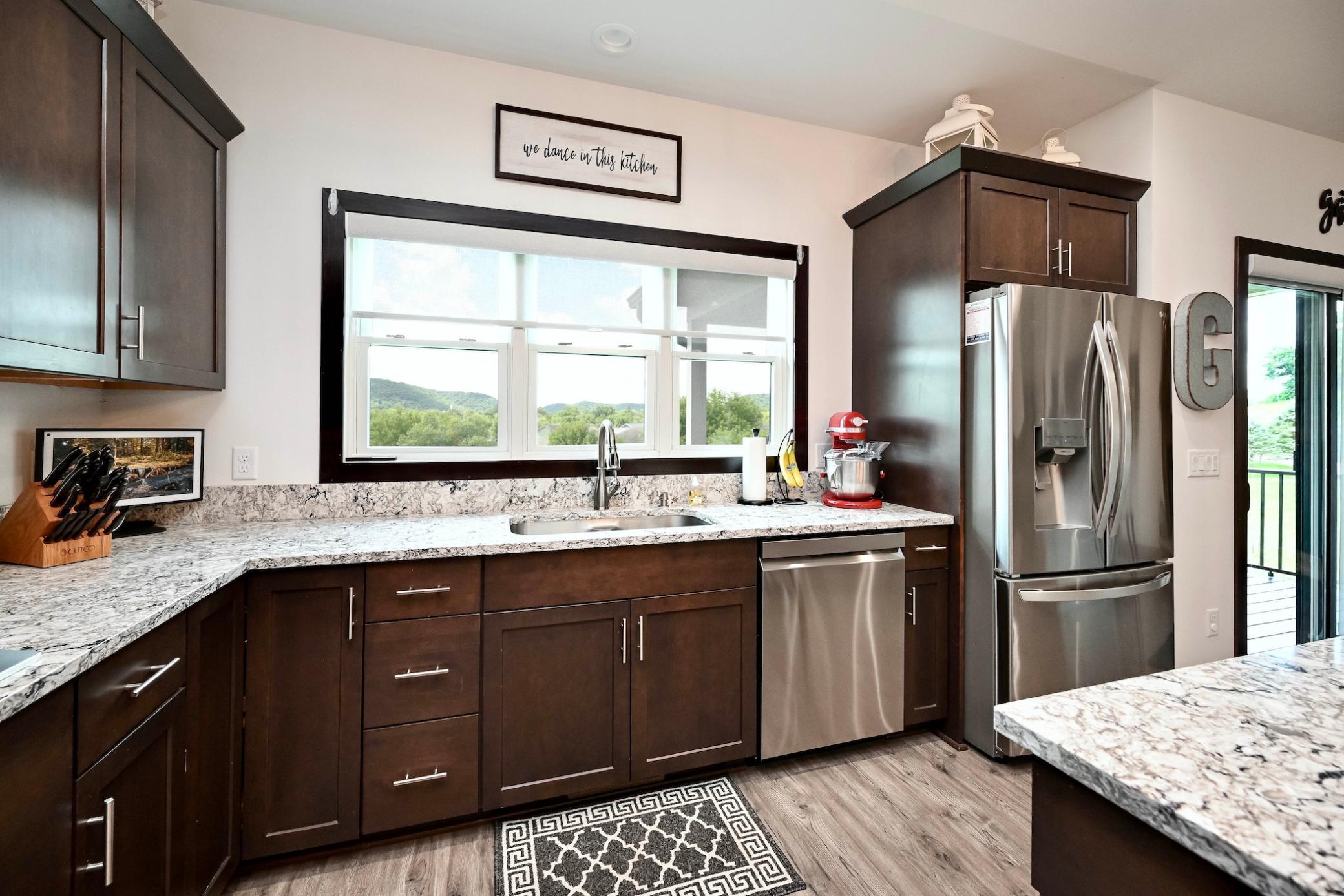 10 Kitchen II.jpg