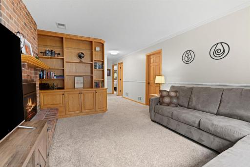 10359 Huntington Drive, Eden Prairie, MN 55347