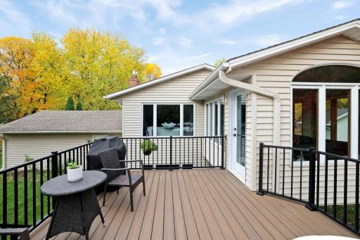 10359 Huntington Drive, Eden Prairie, MN 55347
