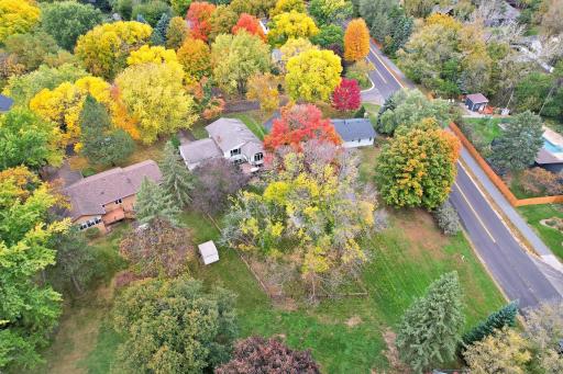 10359 Huntington Drive, Eden Prairie, MN 55347