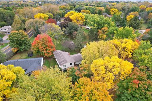10359 Huntington Drive, Eden Prairie, MN 55347