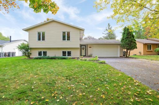 Welcome to your new HOME located at 10359 Huntington Drive in Eden Prairie.