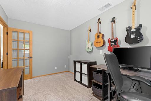 10359 Huntington Drive, Eden Prairie, MN 55347