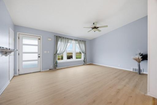 14971 Nature Avenue, Glencoe, MN 55336