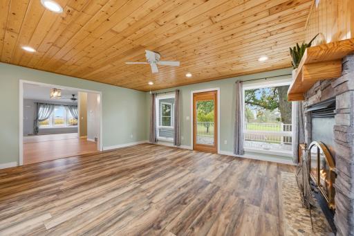 14971 Nature Avenue, Glencoe, MN 55336