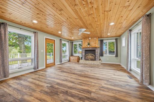 14971 Nature Avenue, Glencoe, MN 55336