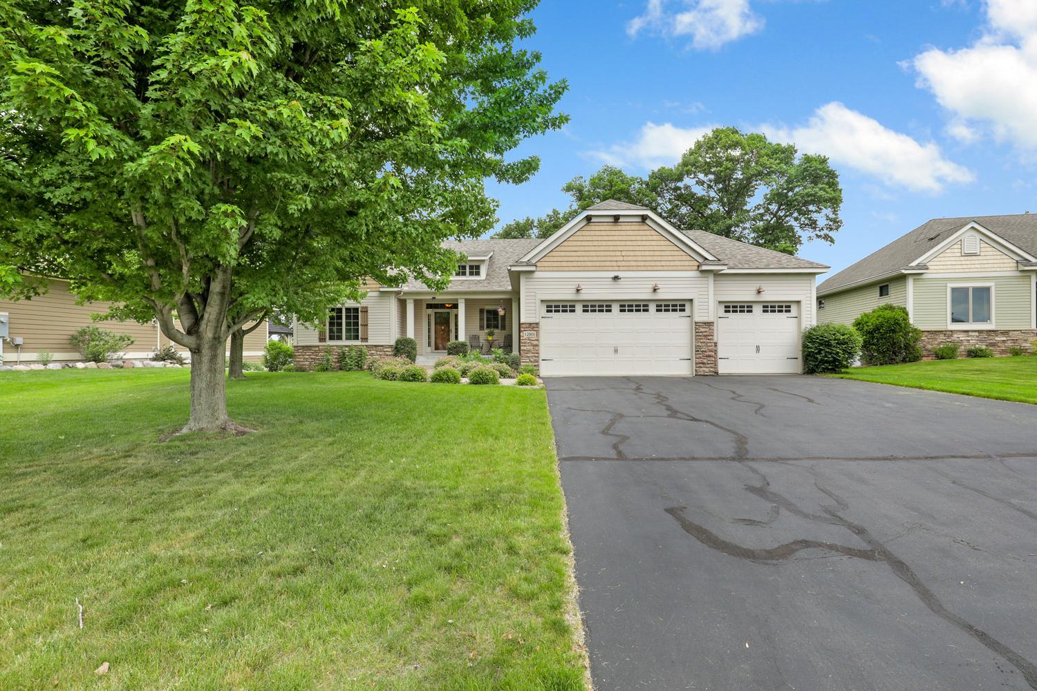 Welcome to 12901 196th Lane NW