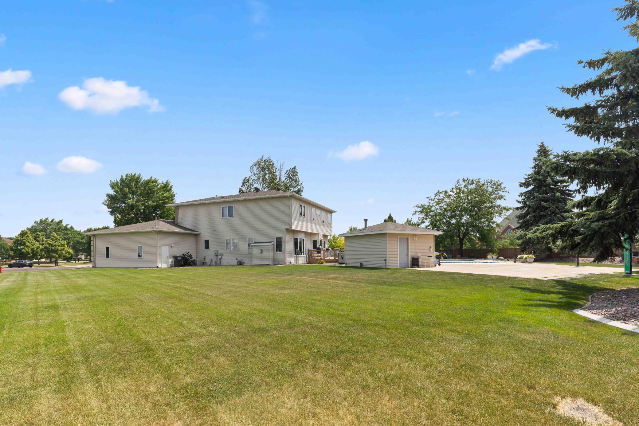 5039 Rose Creek Pkwy S Fargo-20.jpg