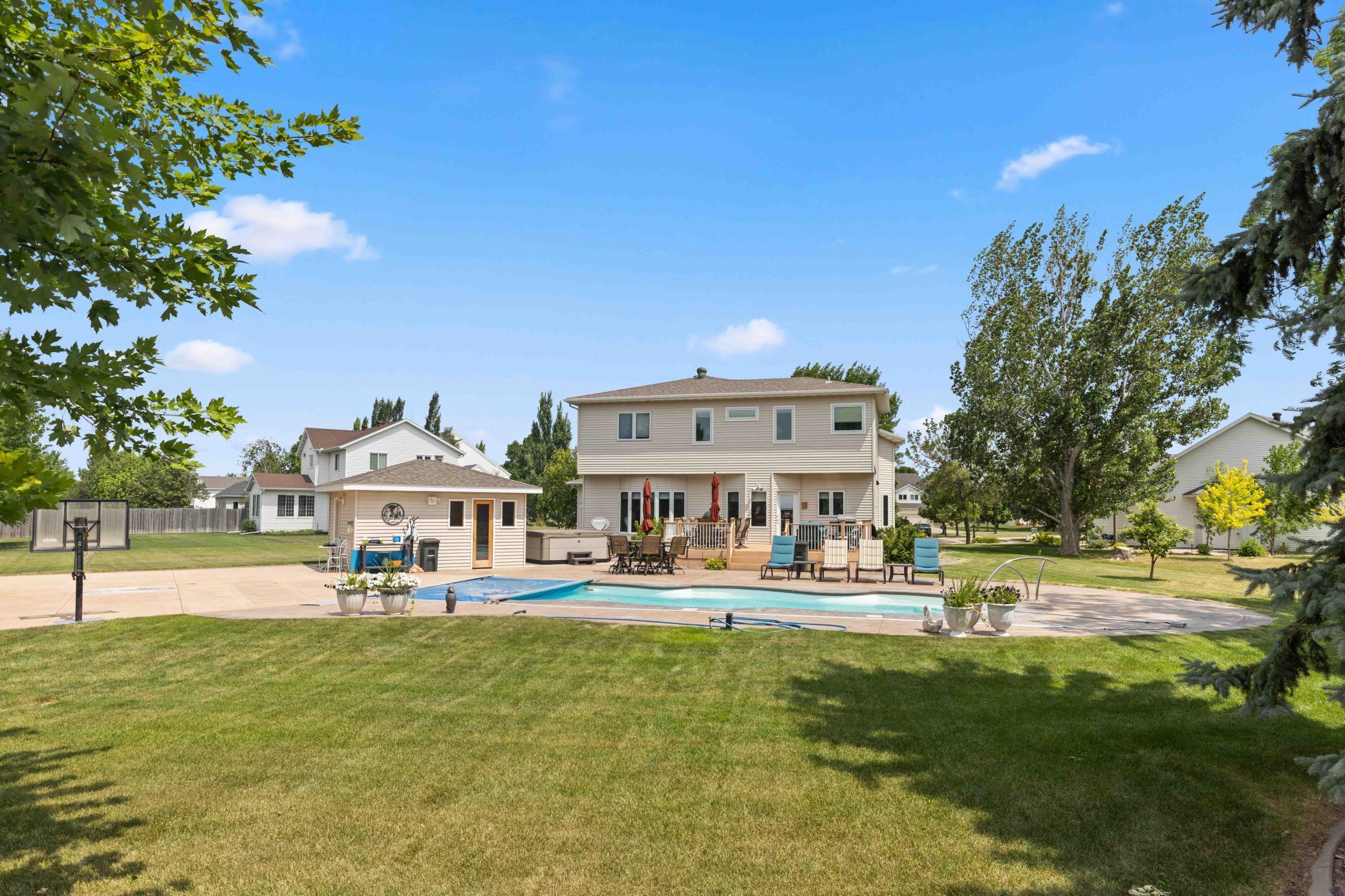 5039 Rose Creek Pkwy S Fargo-17.jpg