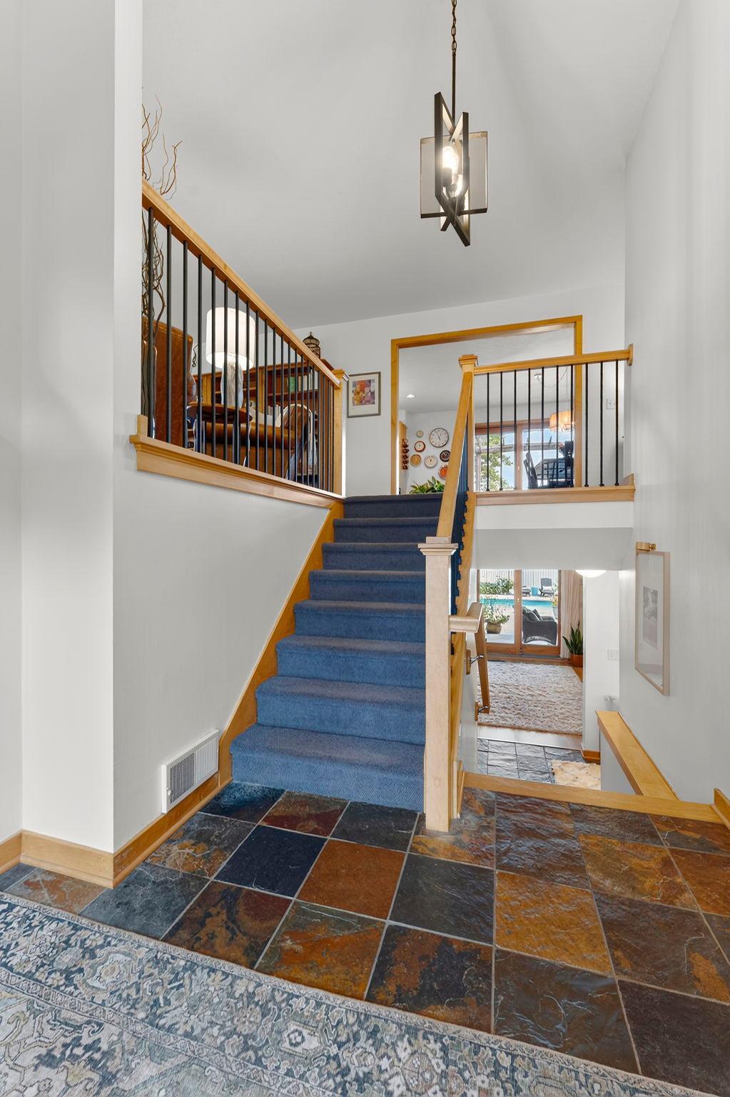 Open foyer.jpg