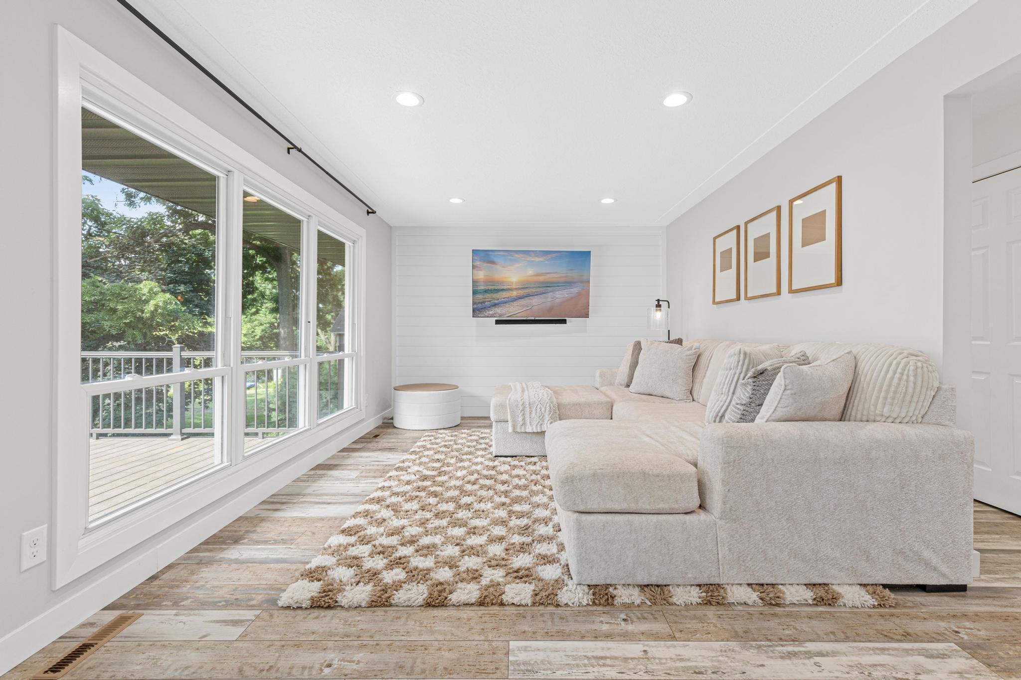 13776 189th Avenue NW-3.jpg