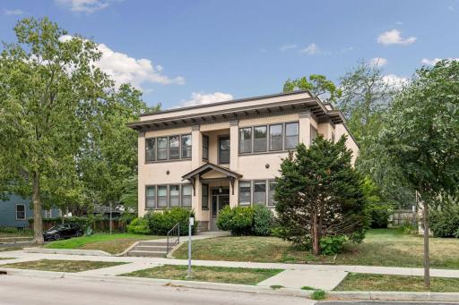 Photo for 3856 Grand Avenue S, 3, Minneapolis, MN 55409 - listing #7114386 One level living in vibrant Minneapolis Kingfield neighborhood!