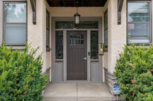 Ideally located for enjoying Minneapolis’ amenities. Great for commuting with N/S bus stop on Grand Ave, E/W one block away on 38th Street.