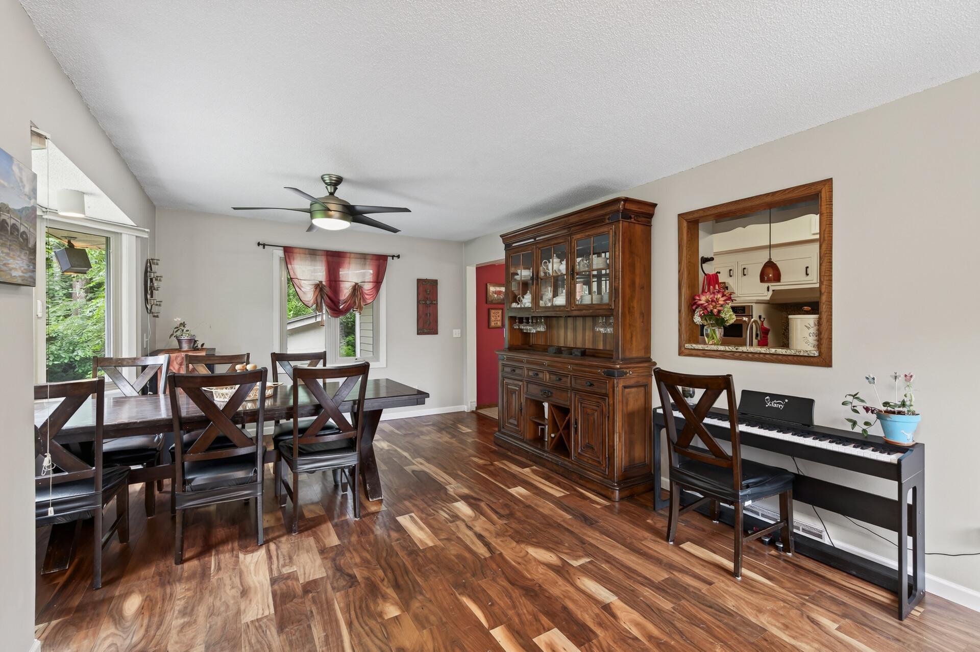Main level: spacious dining room