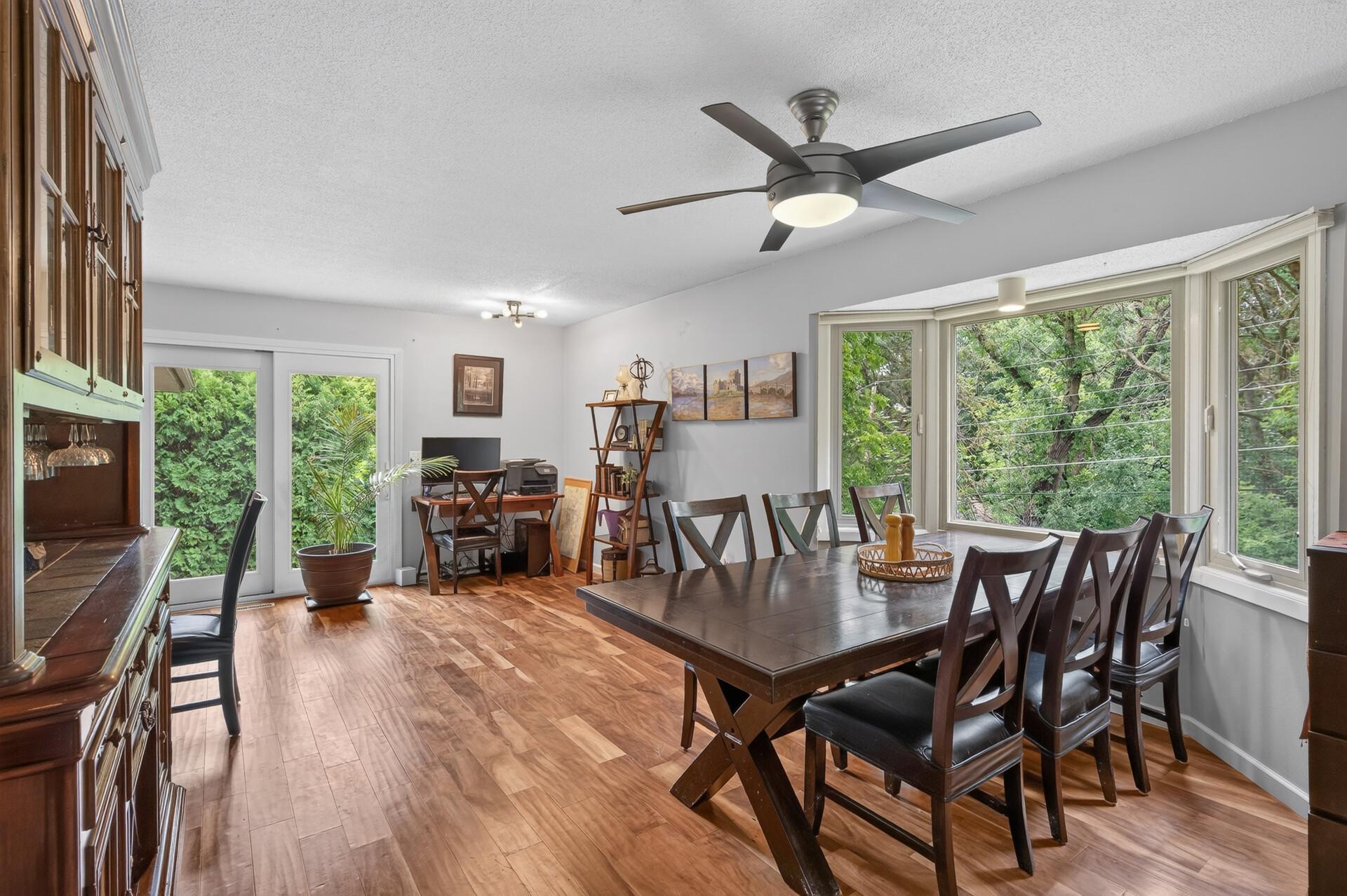 Main level: spacious dining room