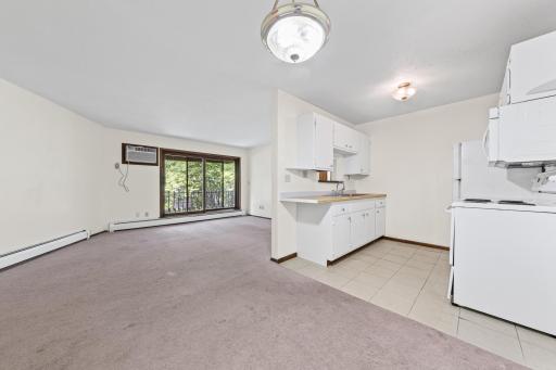 6007 W Broadway Avenue, 303, New Hope, MN 55428