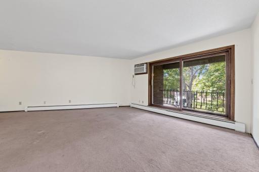 6007 W Broadway Avenue, 303, New Hope, MN 55428