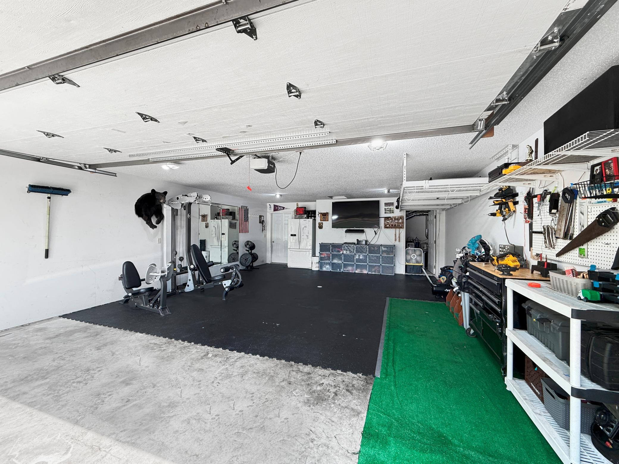 Int. Garage