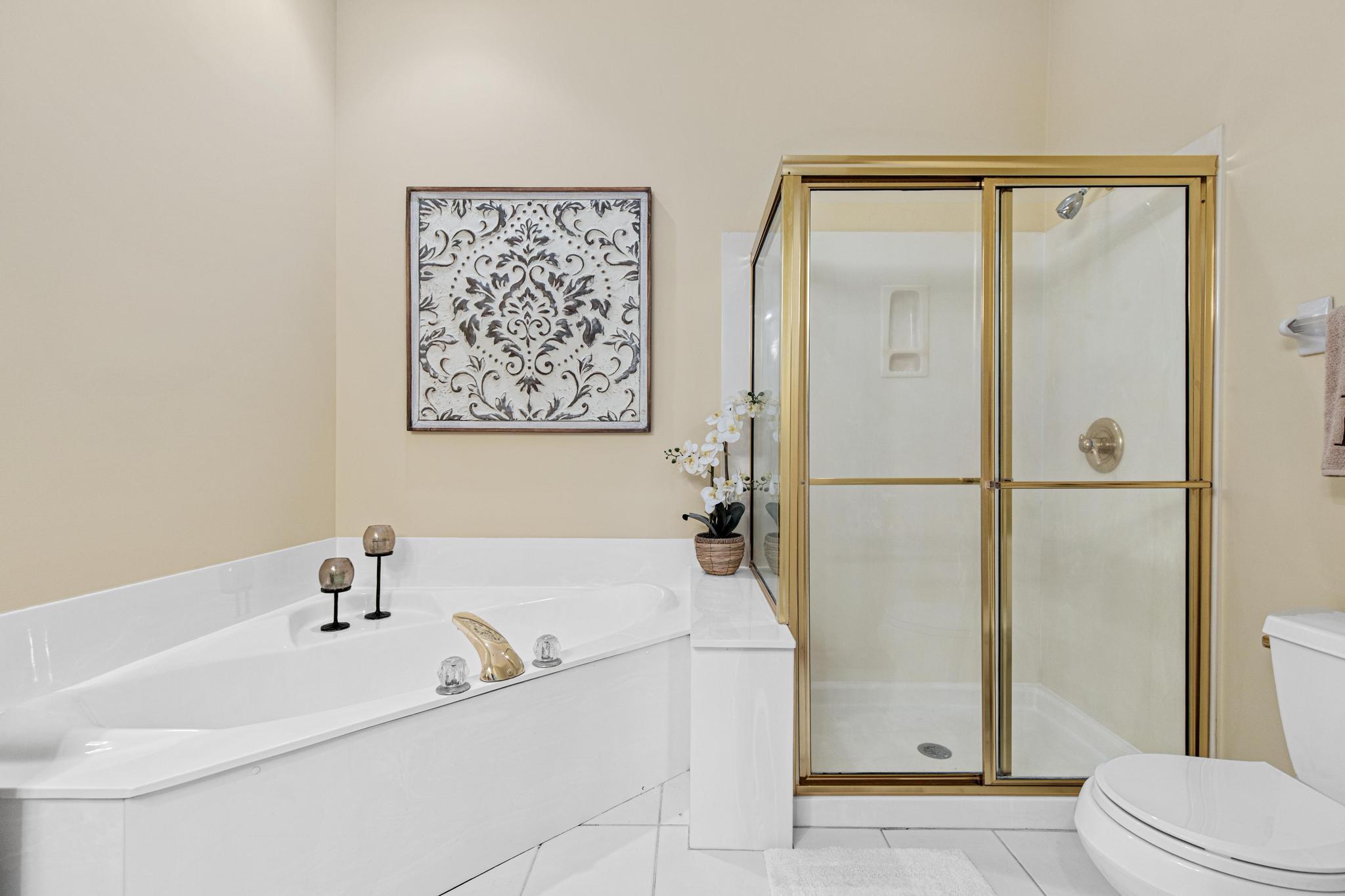 primary bath 2.jpg