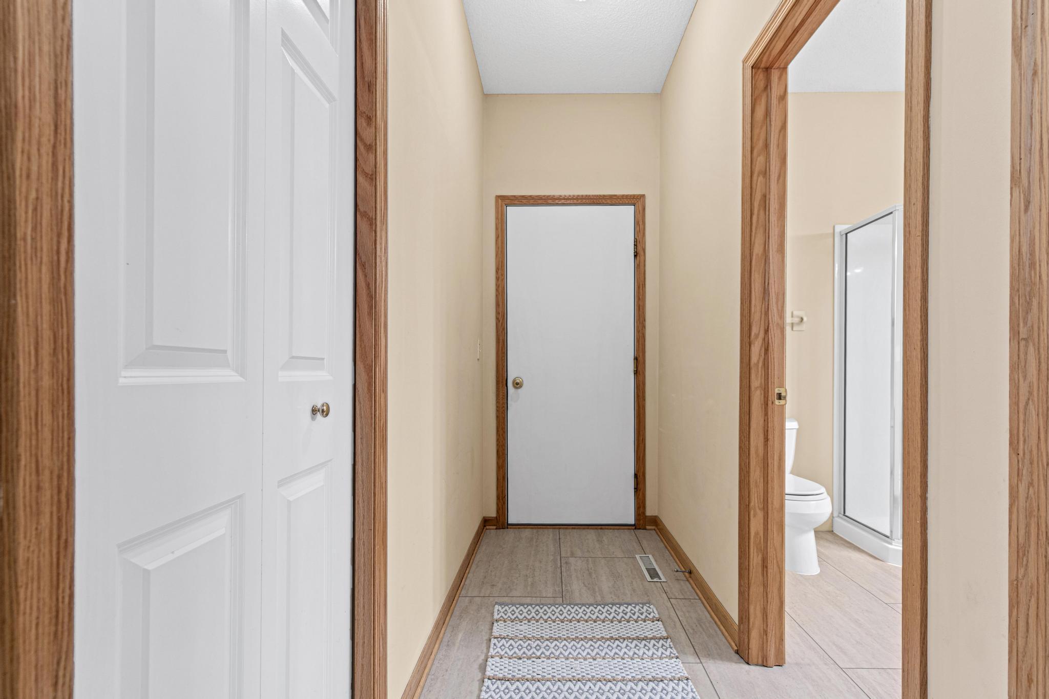 entry garage.jpg