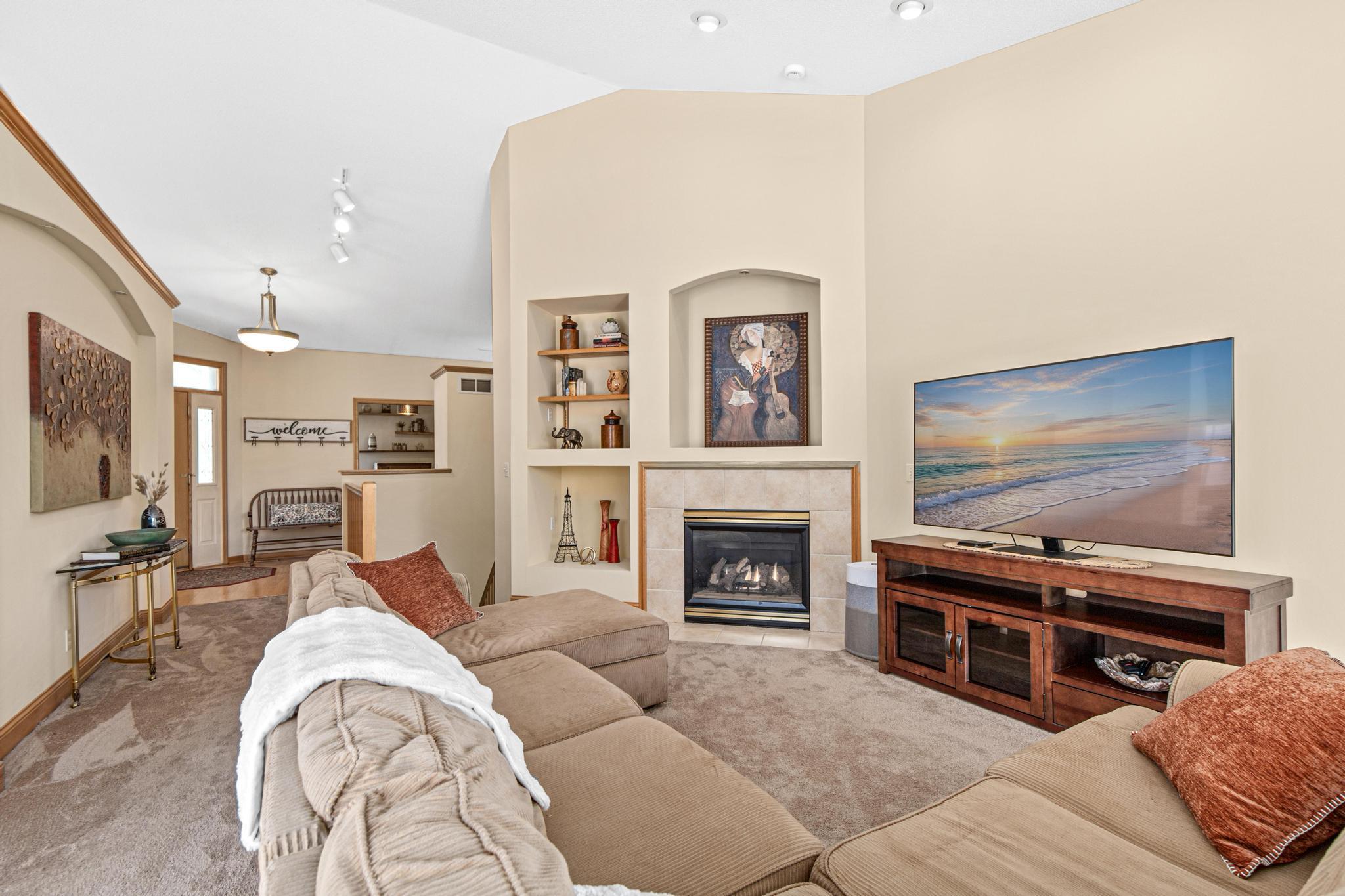 living room 3.jpg
