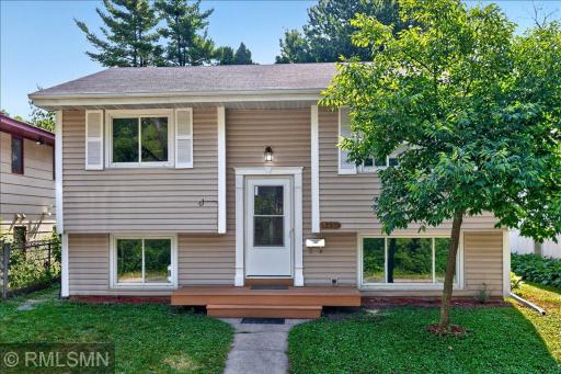 3454 Indiana Avenue N, Robbinsdale, MN 55422