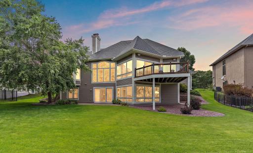 8072 Enclave Circle, Woodbury, MN 55125