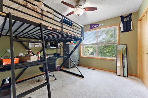 8072 Enclave Circle, Woodbury, MN 55125
