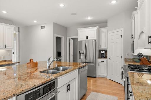 36-web-or-mls-UAV Vision Media I Interiors (17).jpg
