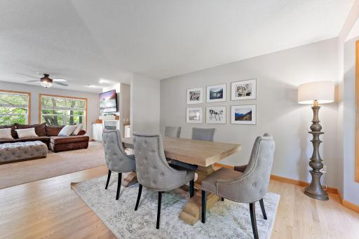 8072 Enclave Circle, Woodbury, MN 55125
