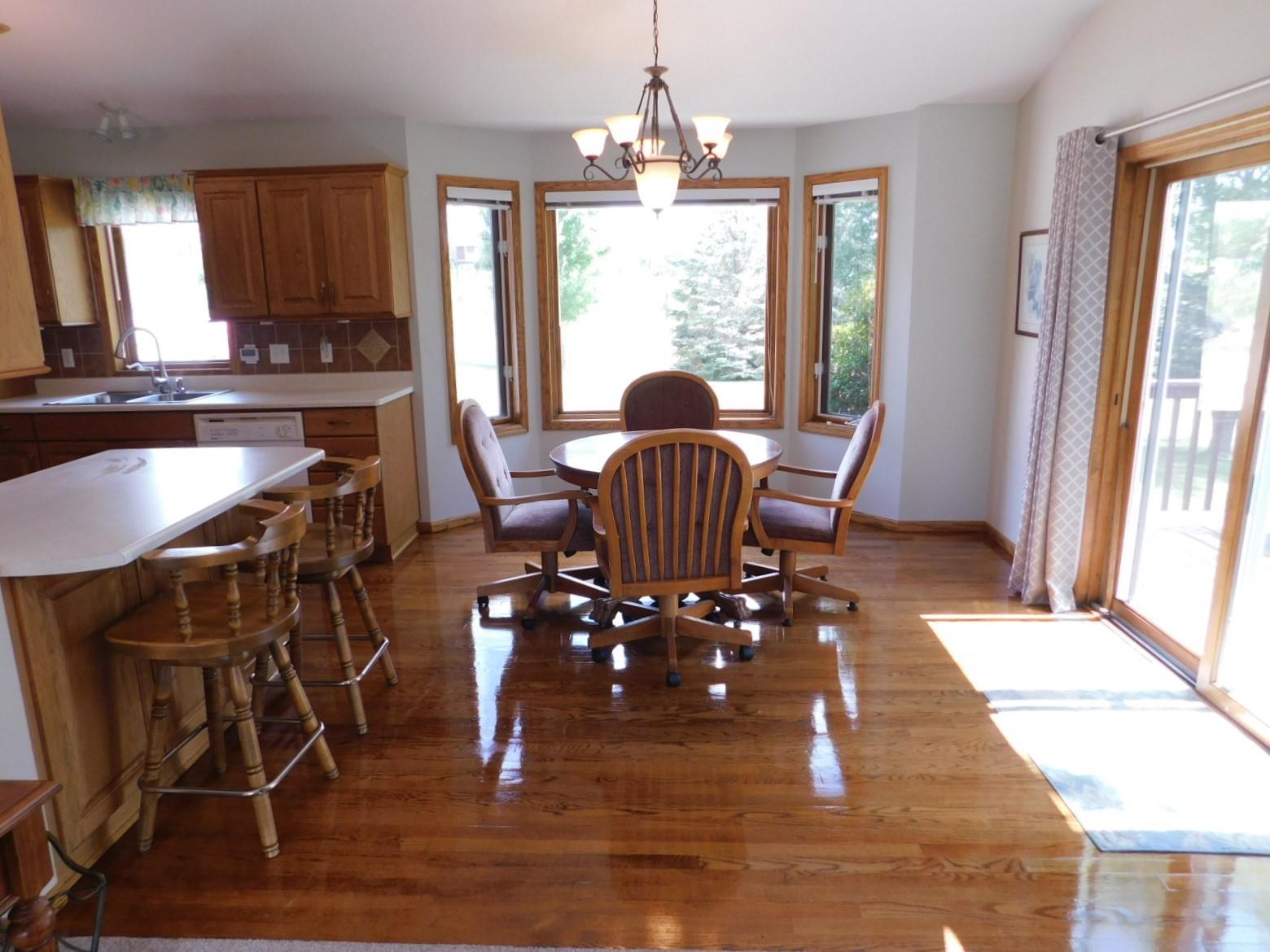 Dining Rm.JPG