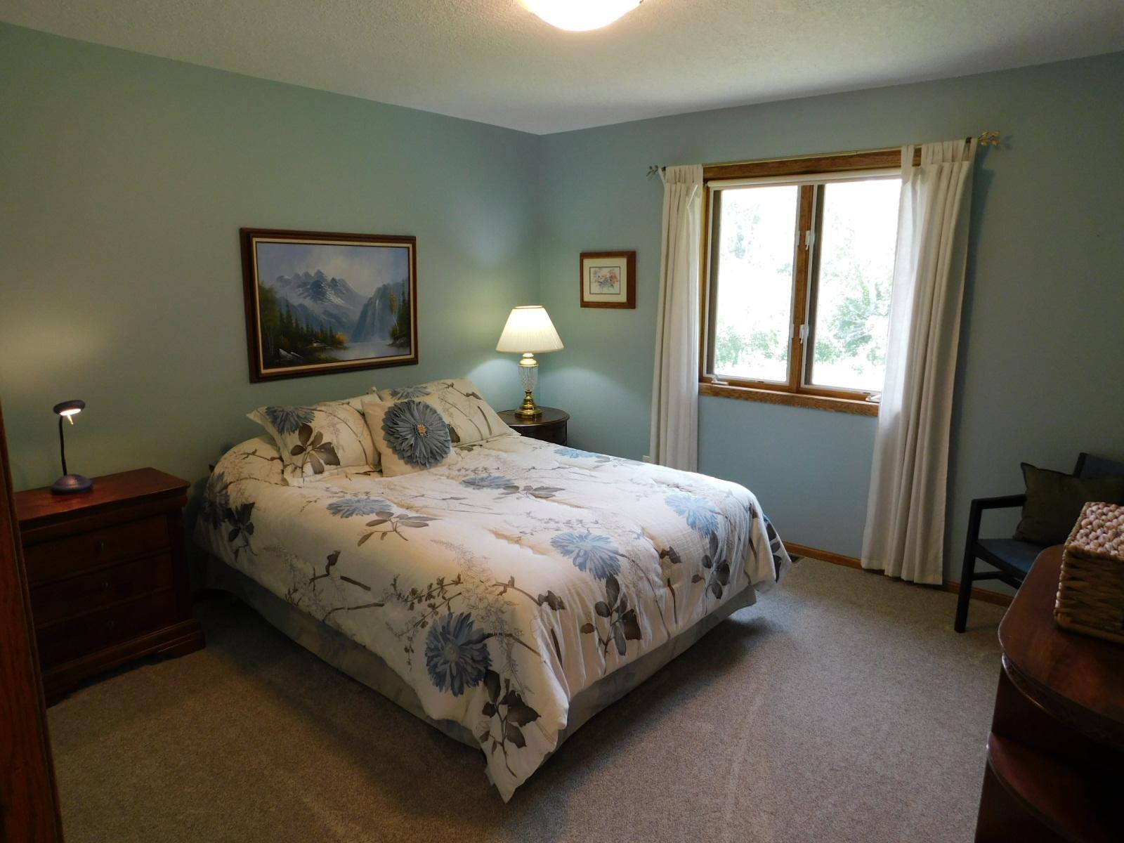 Bed 1.JPG