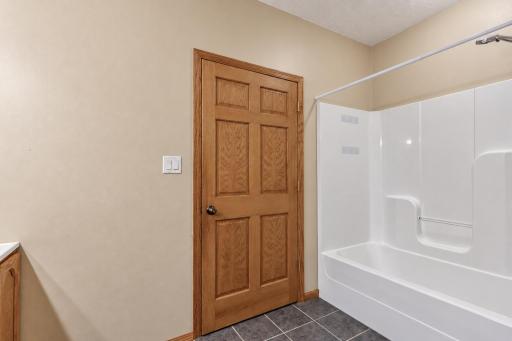 109 Cougar Drive, Mankato, MN 56001